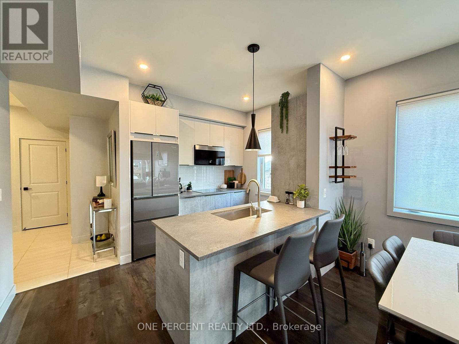 302 - 12 Beckwith Lane, Blue Mountains, Ontario  L9Y 0A4 - Photo 13 - X12951836