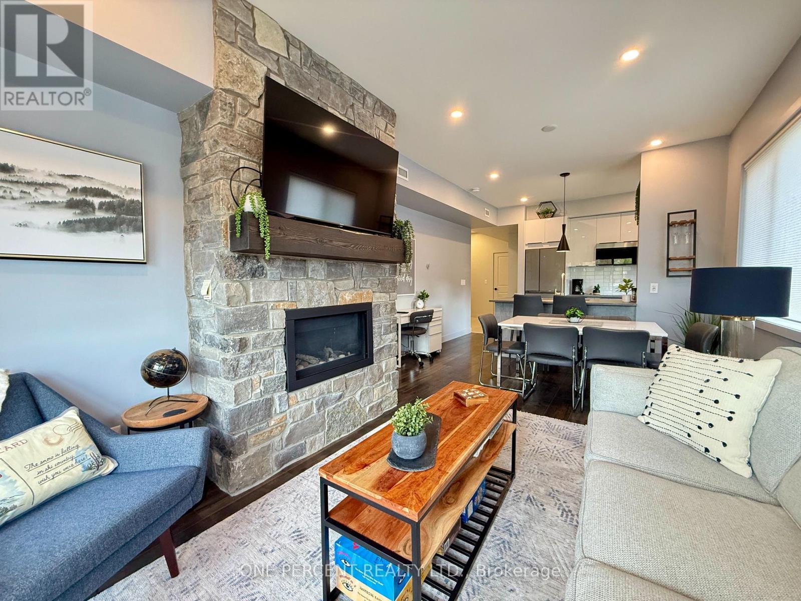 302 - 12 Beckwith Lane, Blue Mountains, Ontario  L9Y 0A4 - Photo 5 - X12951836