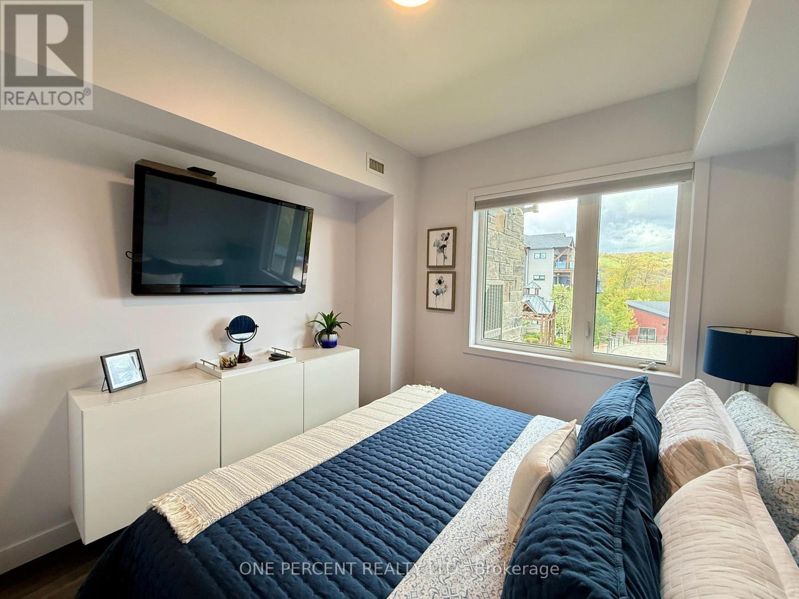 302 - 12 Beckwith Lane, Blue Mountains, Ontario  L9Y 0A4 - Photo 8 - X12951836