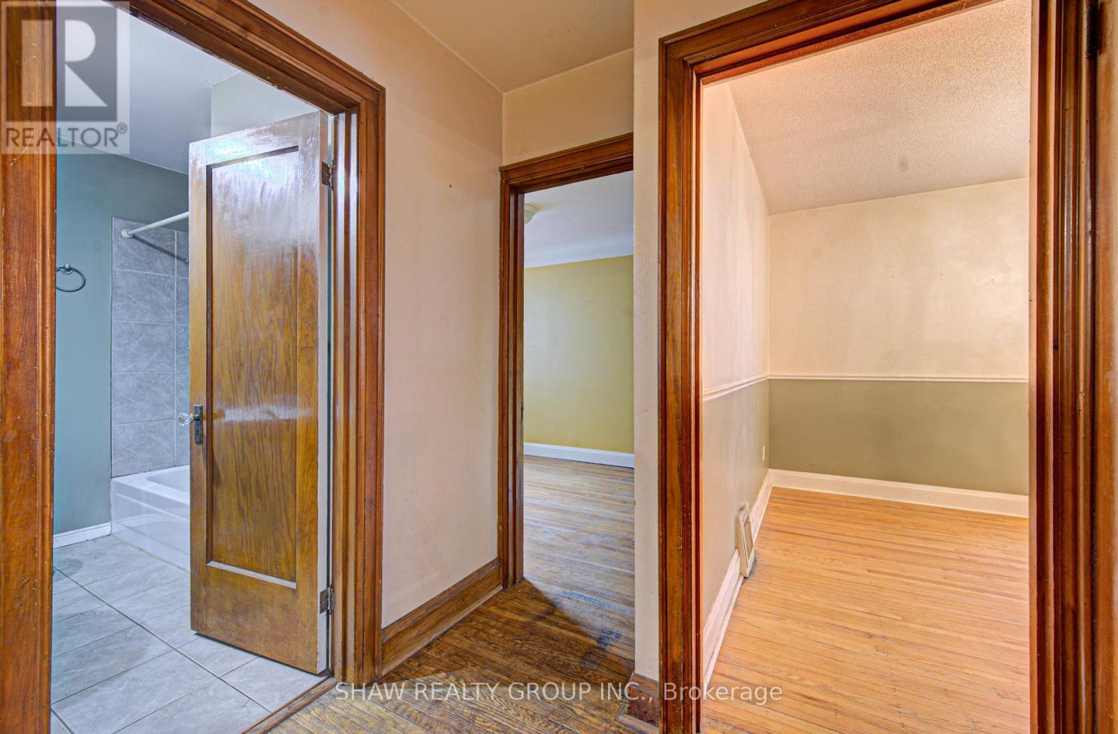 119 Cameron Avenue S, Hamilton, Ontario  L8K 2X6 - Photo 8 - X12951886