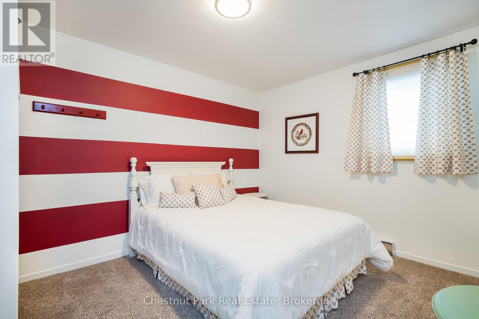 114 Carmichael Crescent, Blue Mountains, Ontario  L9Y 0R3 - Photo 30 - X12941408