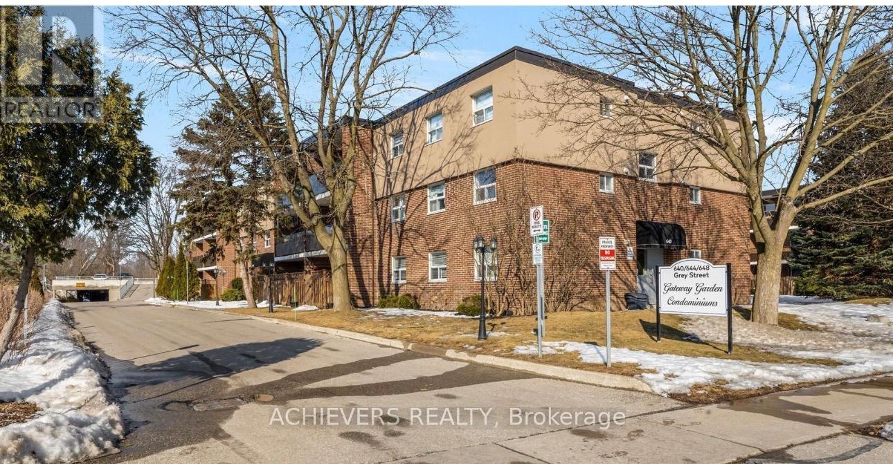 107 - 640 Grey Street, Brantford, Ontario  N3S 4Y3 - Photo 2 - X12863018