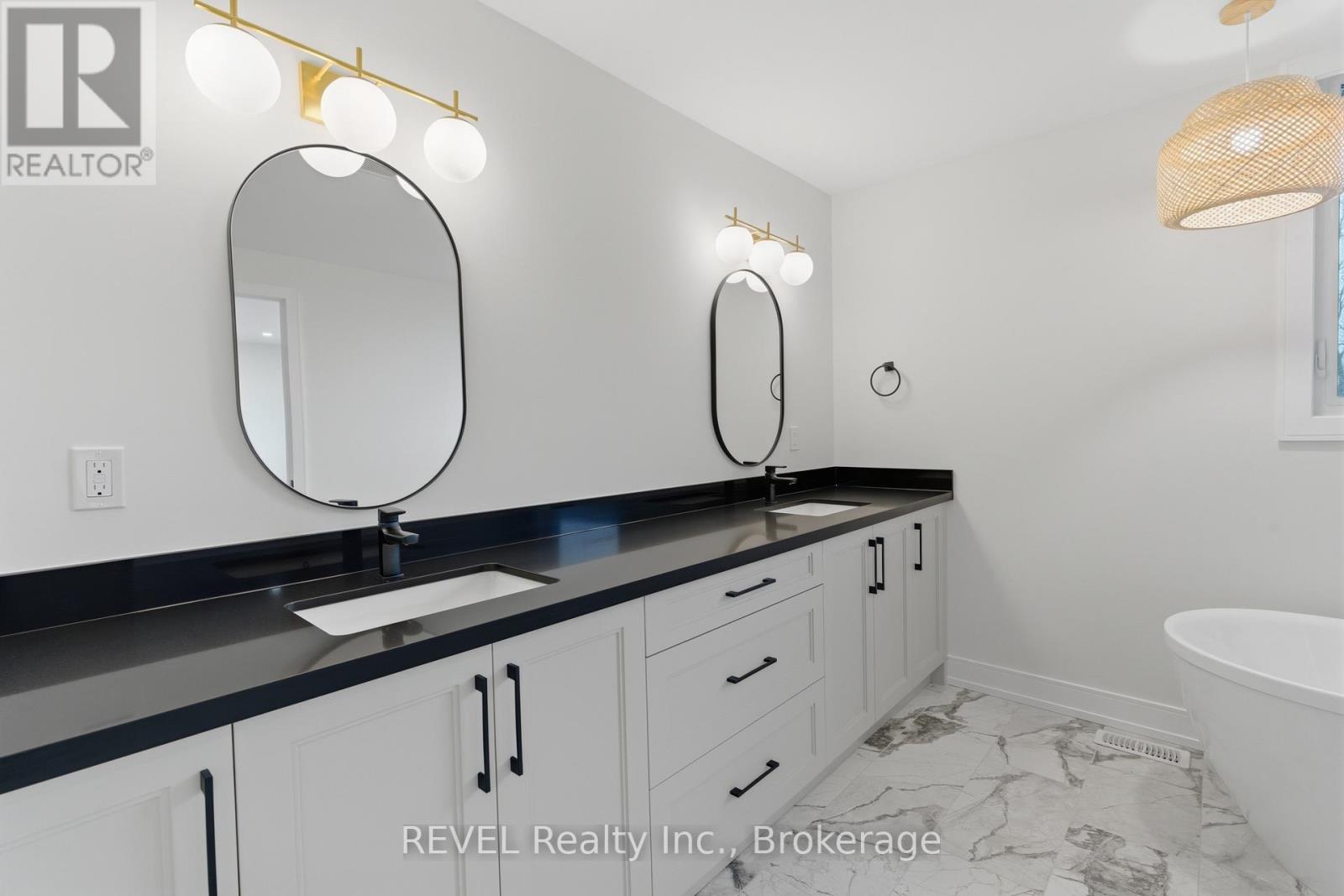 95 Port Robinson Road, Pelham, Ontario  L3B 5N5 - Photo 37 - X12952028