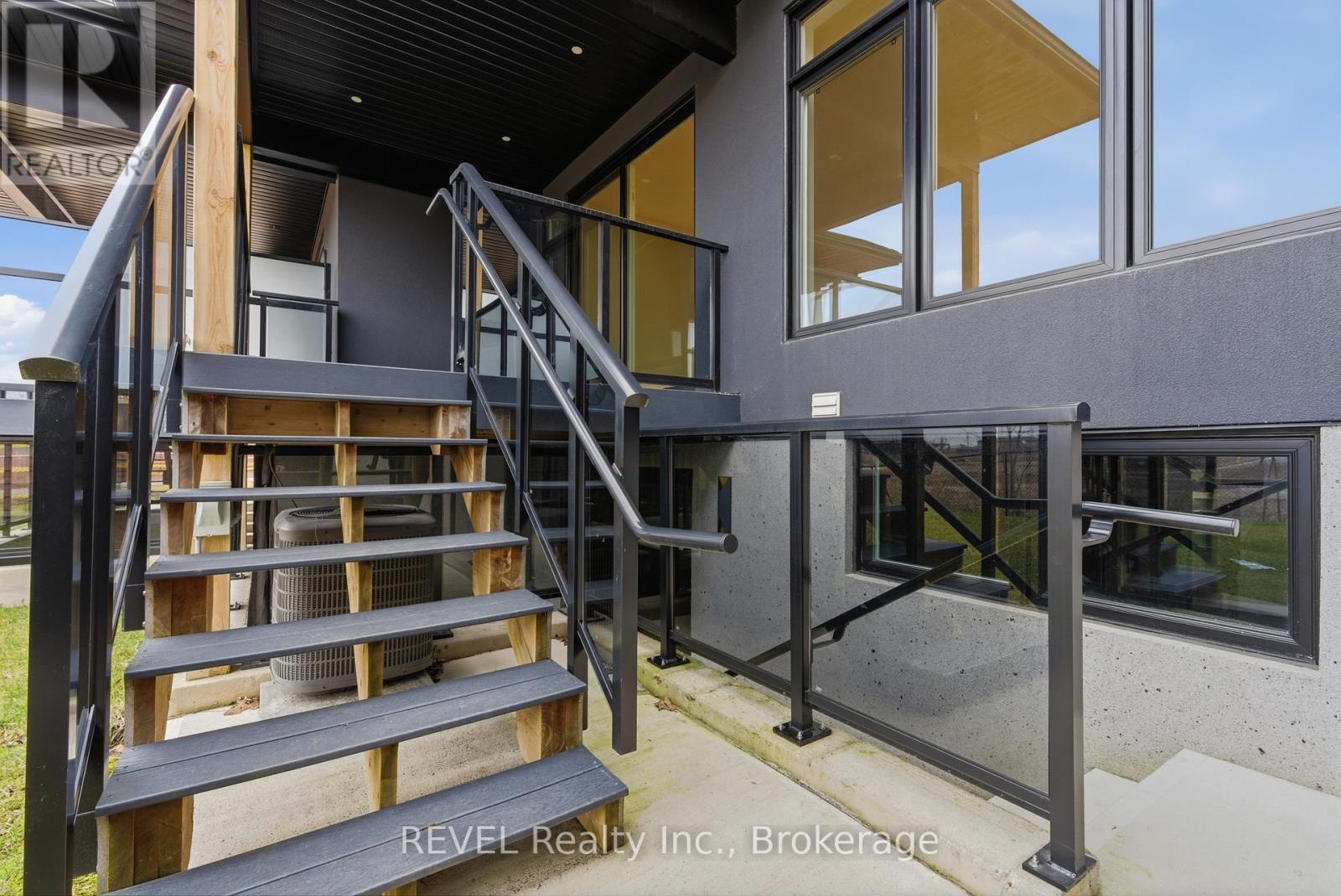 95 Port Robinson Road, Pelham, Ontario  L3B 5N5 - Photo 42 - X12952028