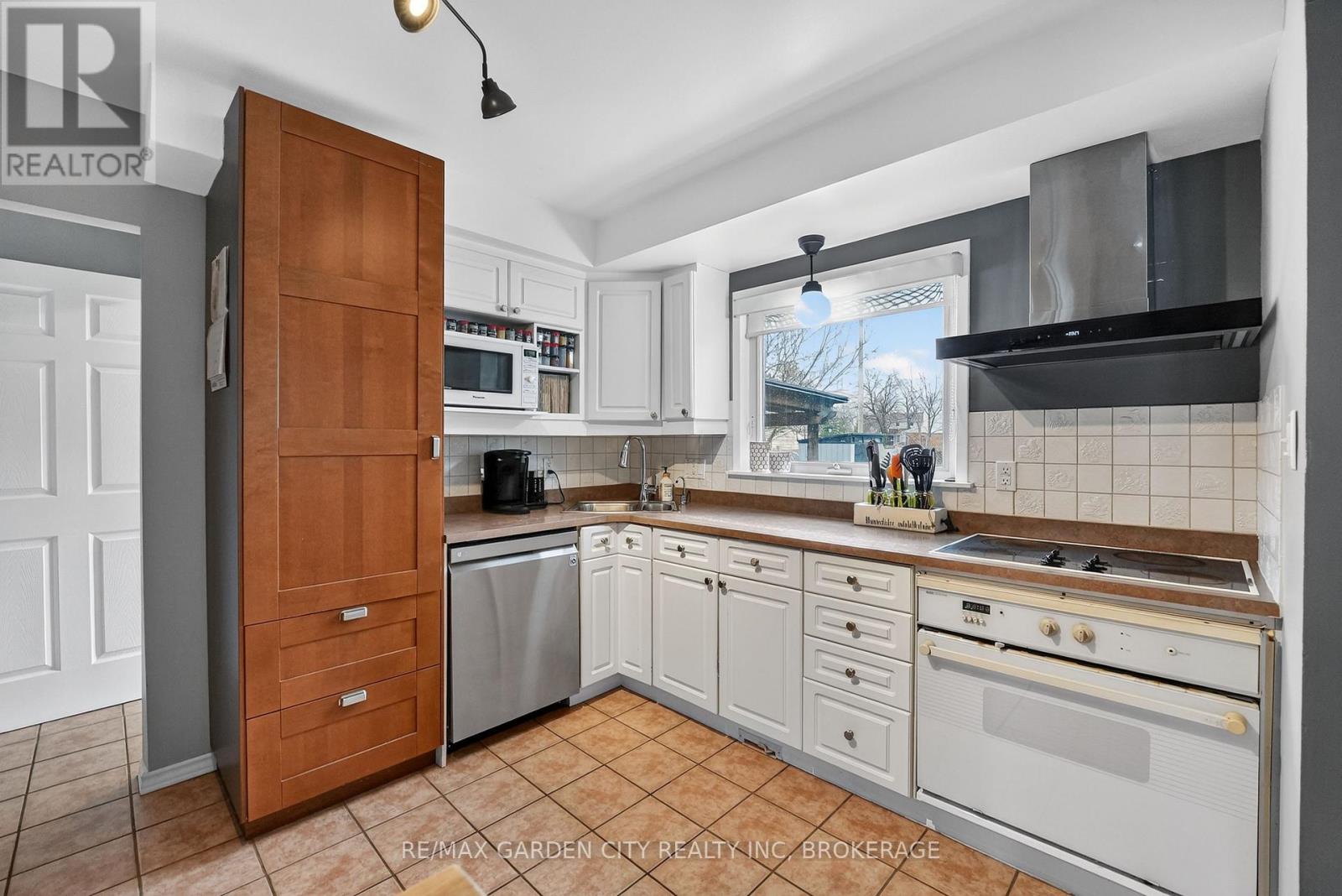 78 Meredith Drive, St. Catharines, Ontario  L2M 6C7 - Photo 15 - X12952180