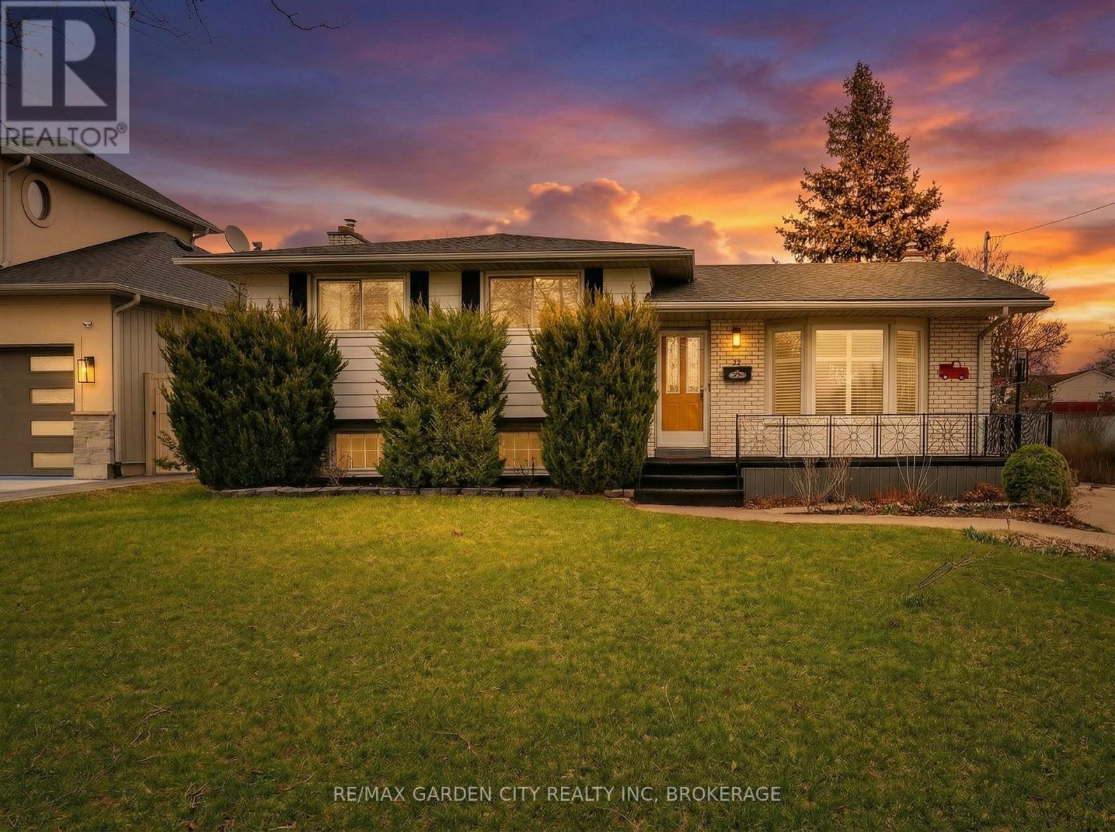 78 Meredith Drive, St. Catharines, Ontario  L2M 6C7 - Photo 2 - X12952180