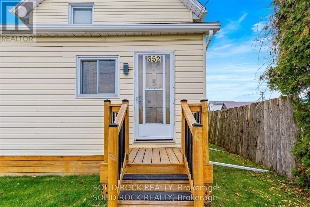 352 NEW STREET, Edwardsburgh/Cardinal, Ontario