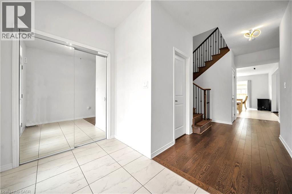 19 Richard William Drive, Haldimand, Ontario  N3W 0C5 - Photo 7 - 40817258