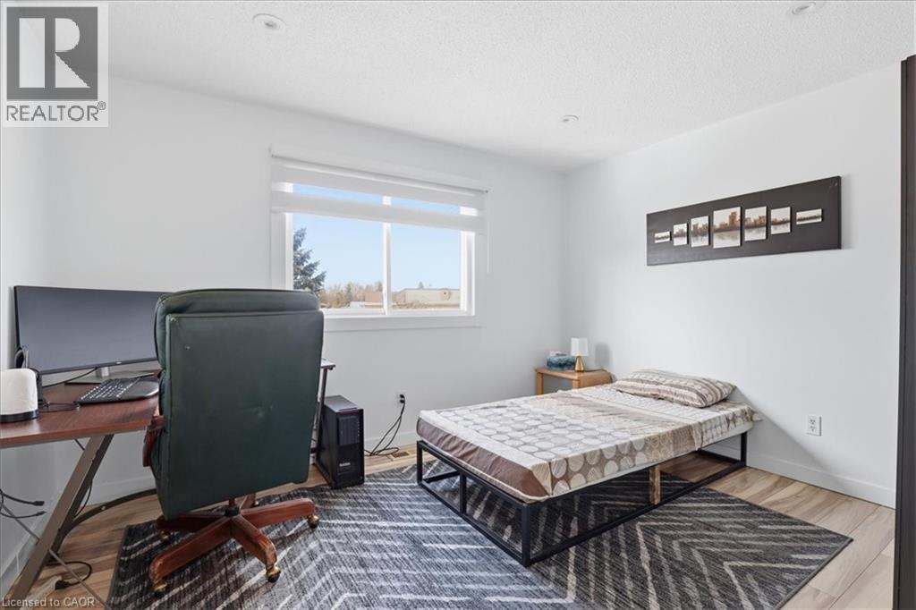 9 Holm Street, Cambridge, Ontario  N3C 3N3 - Photo 21 - 40816972