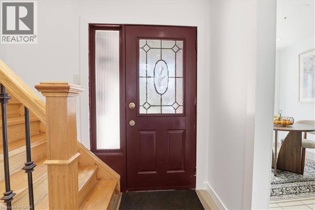 9 Holm Street, Cambridge, Ontario  N3C 3N3 - Photo 4 - 40816972