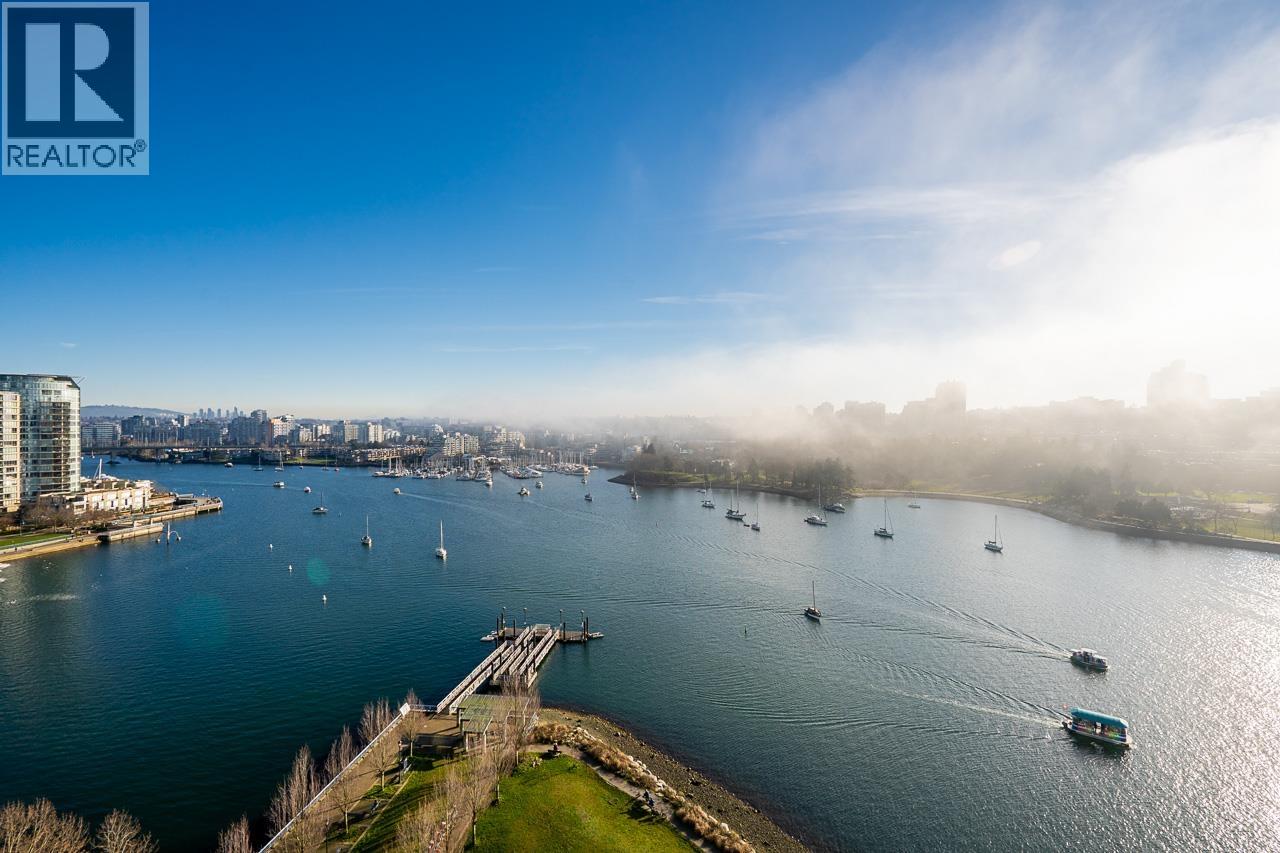 1703 1560 HOMER MEWS, Vancouver, British Columbia