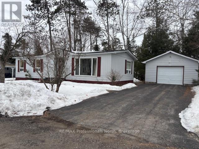 1021 Fifth Lane, Minden Hills, Ontario  K0M 2K0 - Photo 19 - X12951980