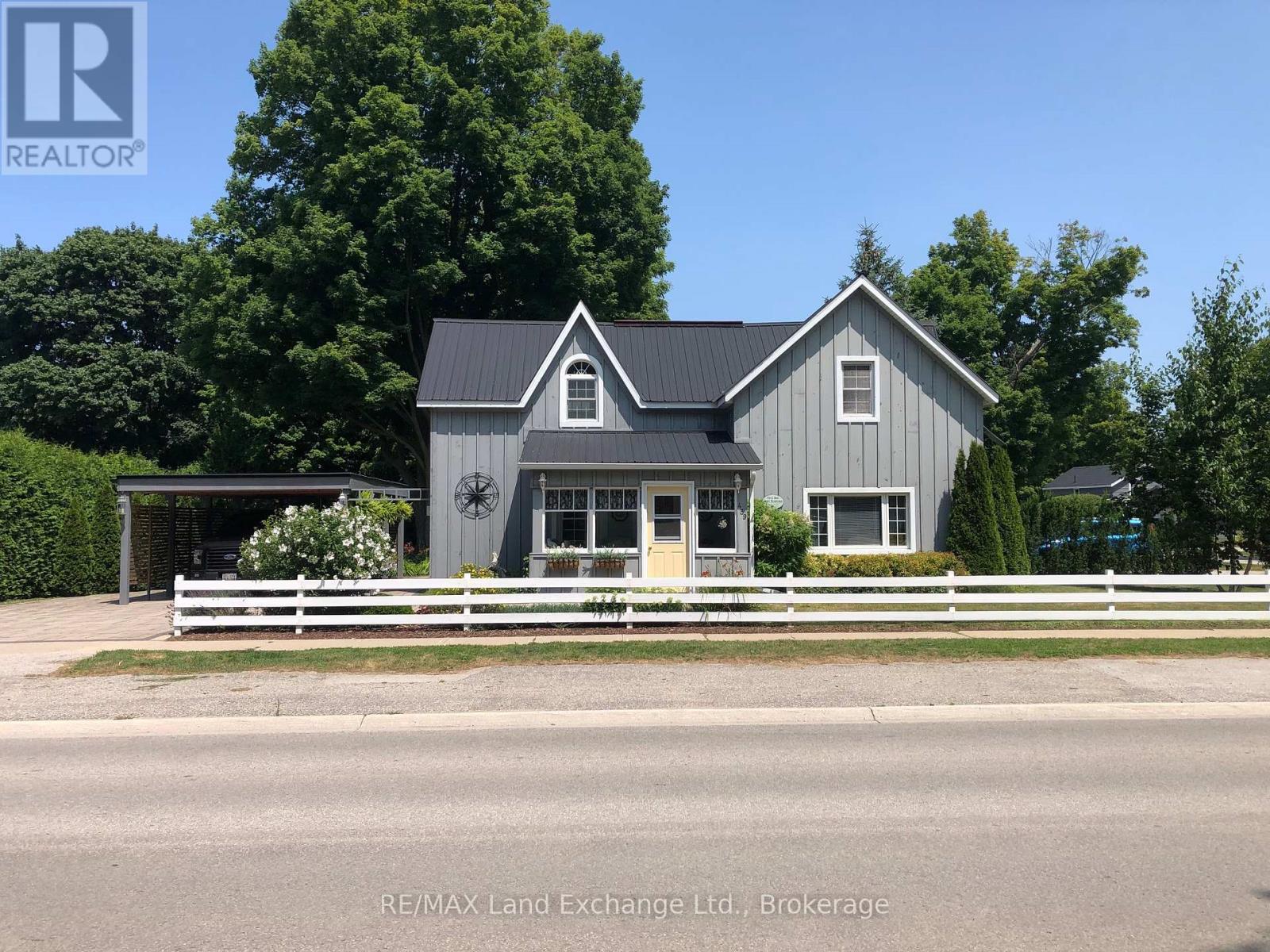 439 Green Street, Saugeen Shores, Ontario  N0H 2C0 - Photo 1 - X12952070