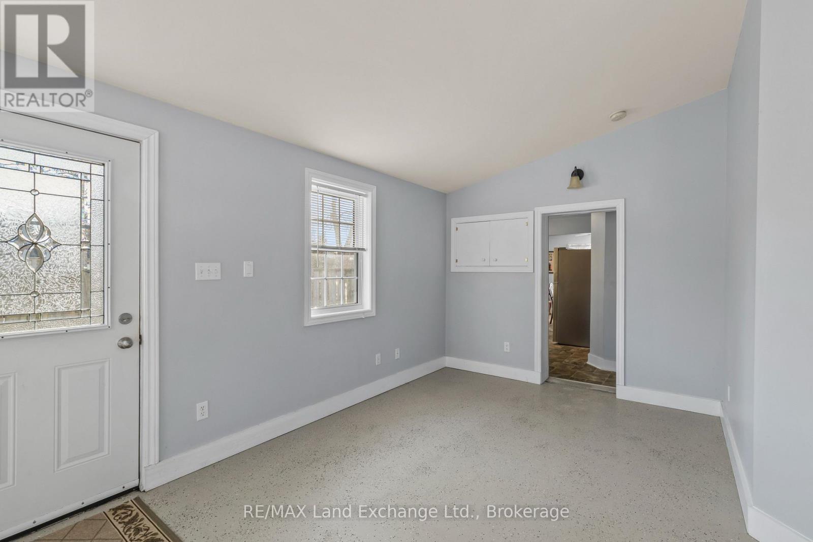 439 Green Street, Saugeen Shores, Ontario  N0H 2C0 - Photo 14 - X12952070