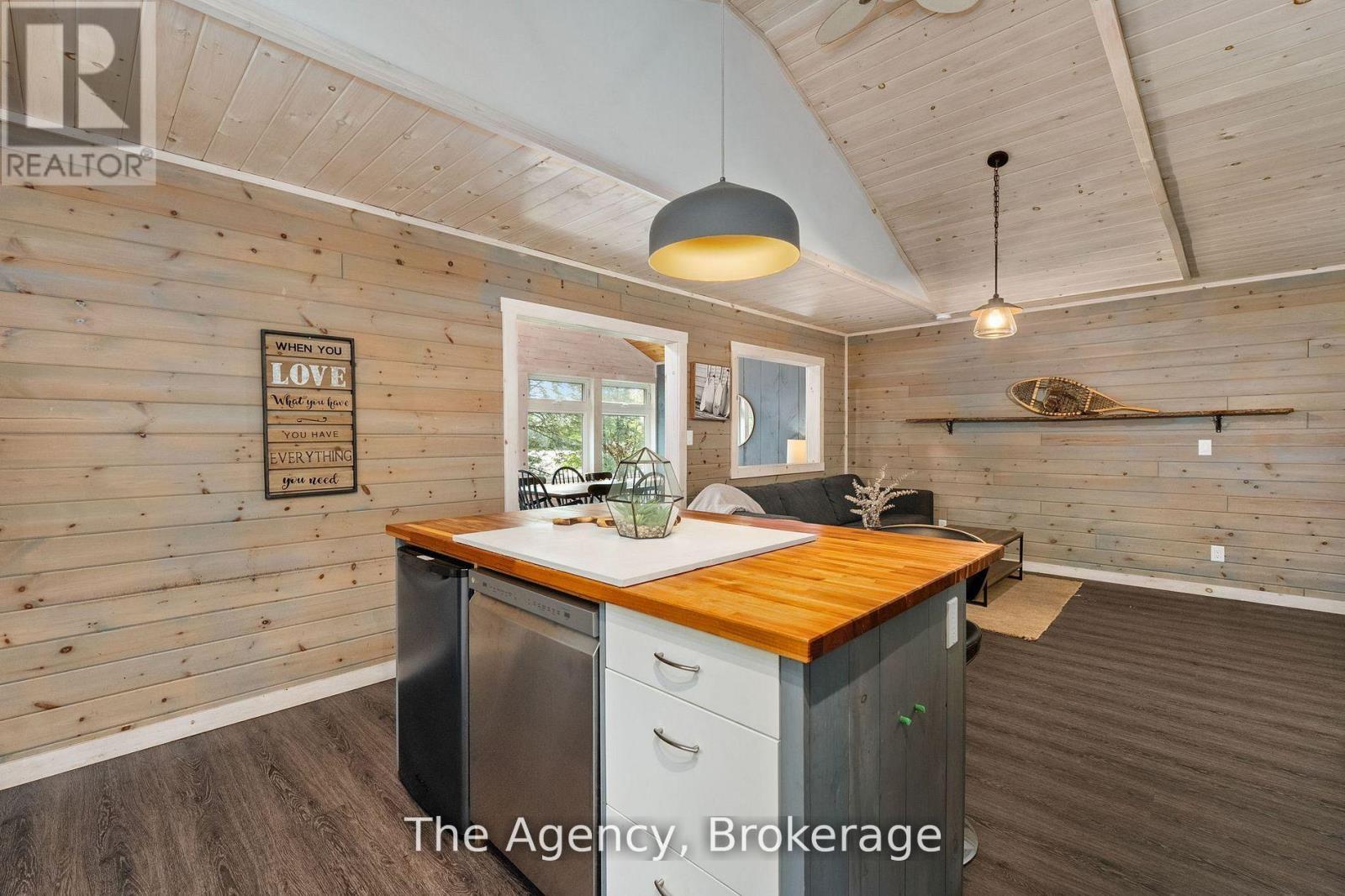 1032 Lakeshore Drive S, Bracebridge, Ontario  P1L 1X3 - Photo 15 - X12952164