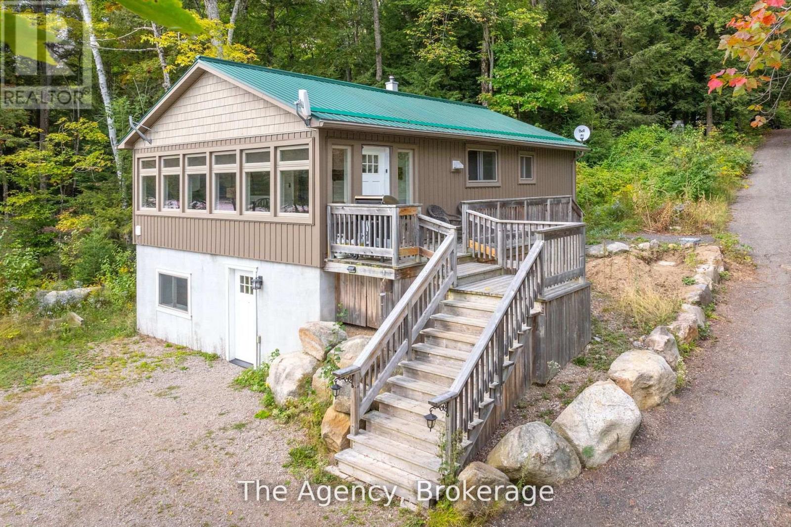 1032 Lakeshore Drive S, Bracebridge, Ontario  P1L 1X3 - Photo 4 - X12952164