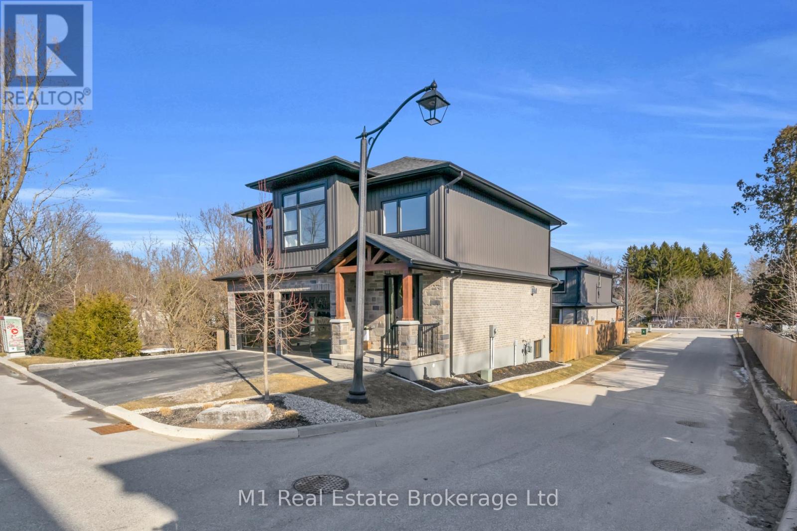 25 Creekside Terrace Creekside Terrace, Centre Wellington, Ontario  N1M 0H4 - Photo 4 - X12952224