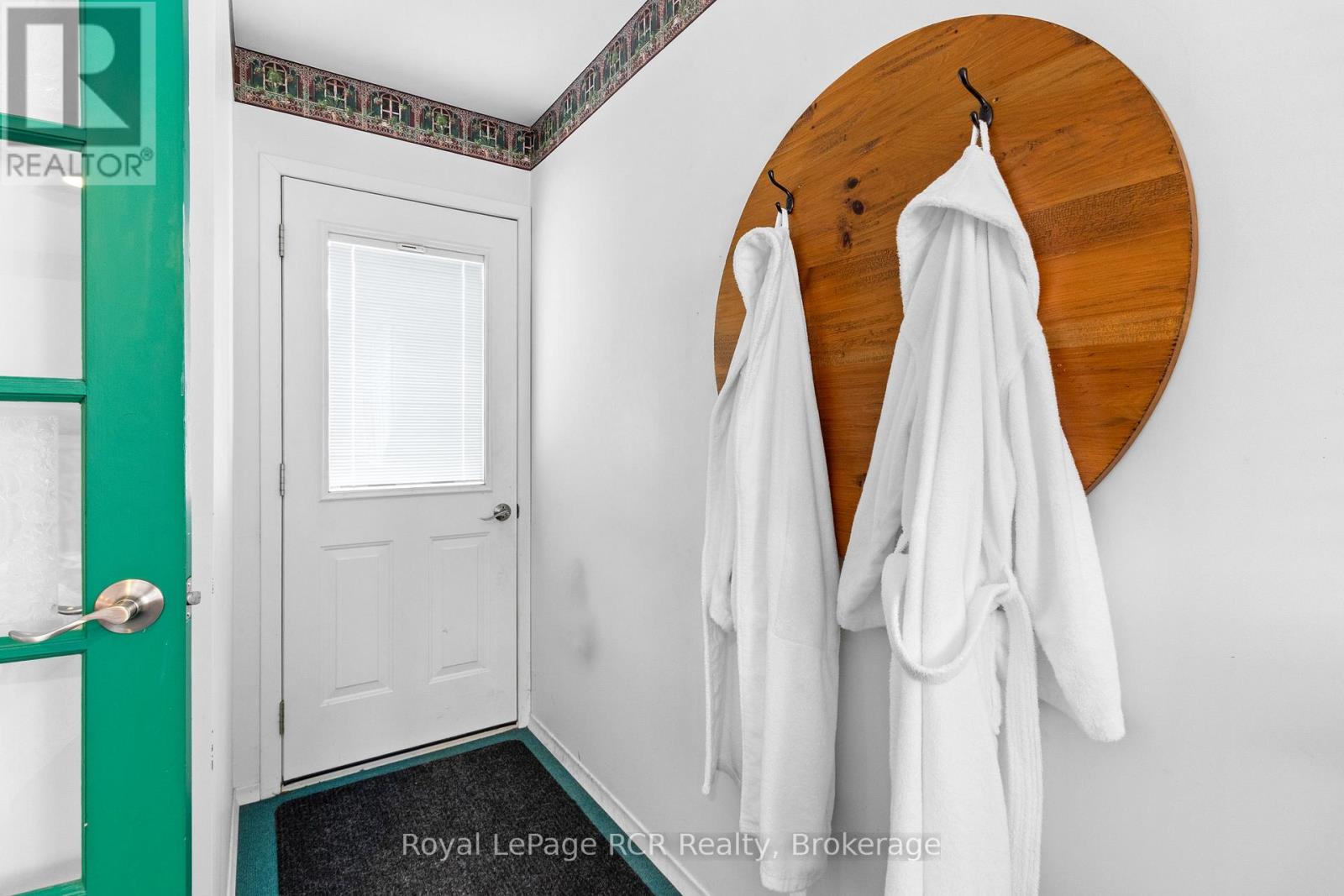 496 Brown Street N, South Bruce Peninsula, Ontario  N0H 2T0 - Photo 19 - X12952242