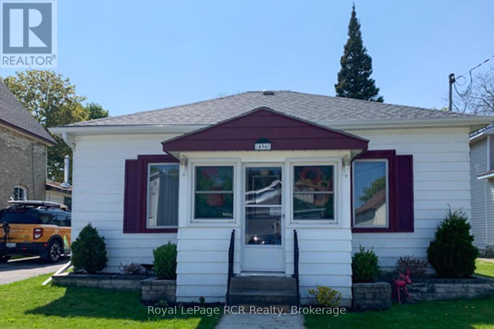 496 Brown Street N, South Bruce Peninsula, Ontario  N0H 2T0 - Photo 3 - X12952242