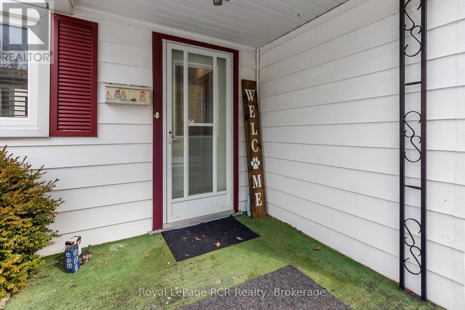 496 Brown Street N, South Bruce Peninsula, Ontario  N0H 2T0 - Photo 6 - X12952242