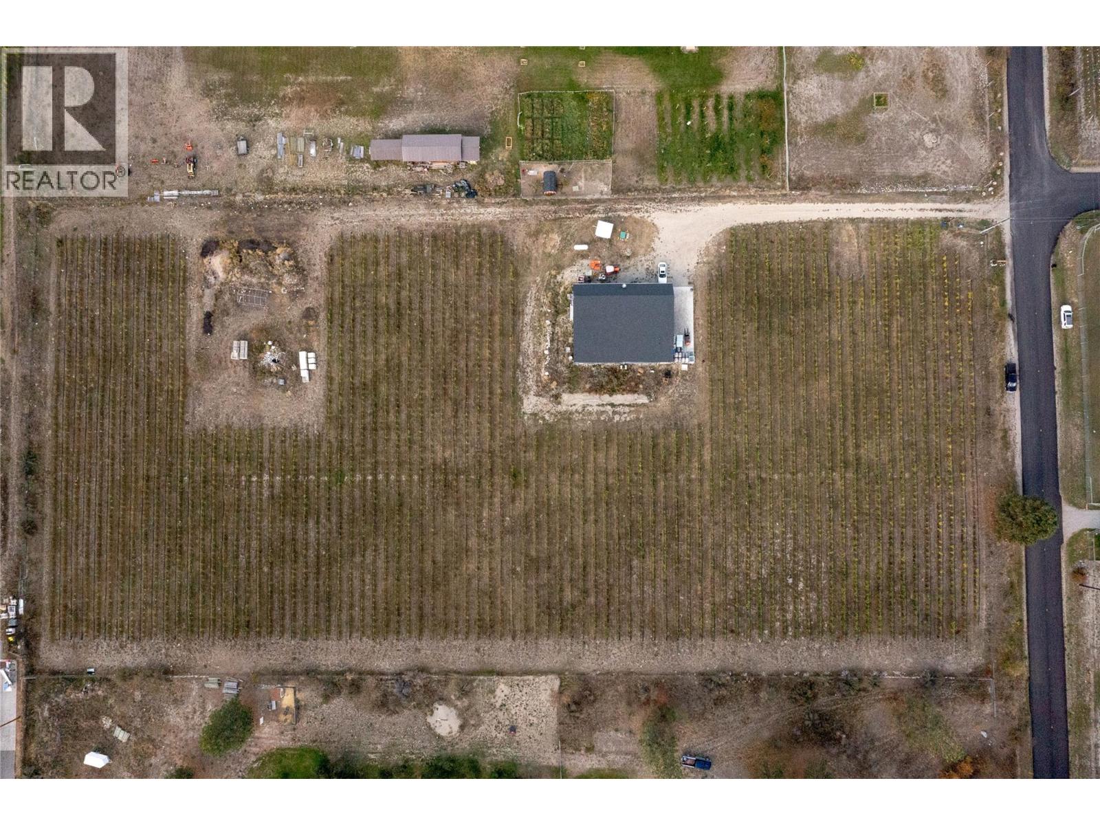 4112 McLean Creek Road Okanagan Falls Photo 3