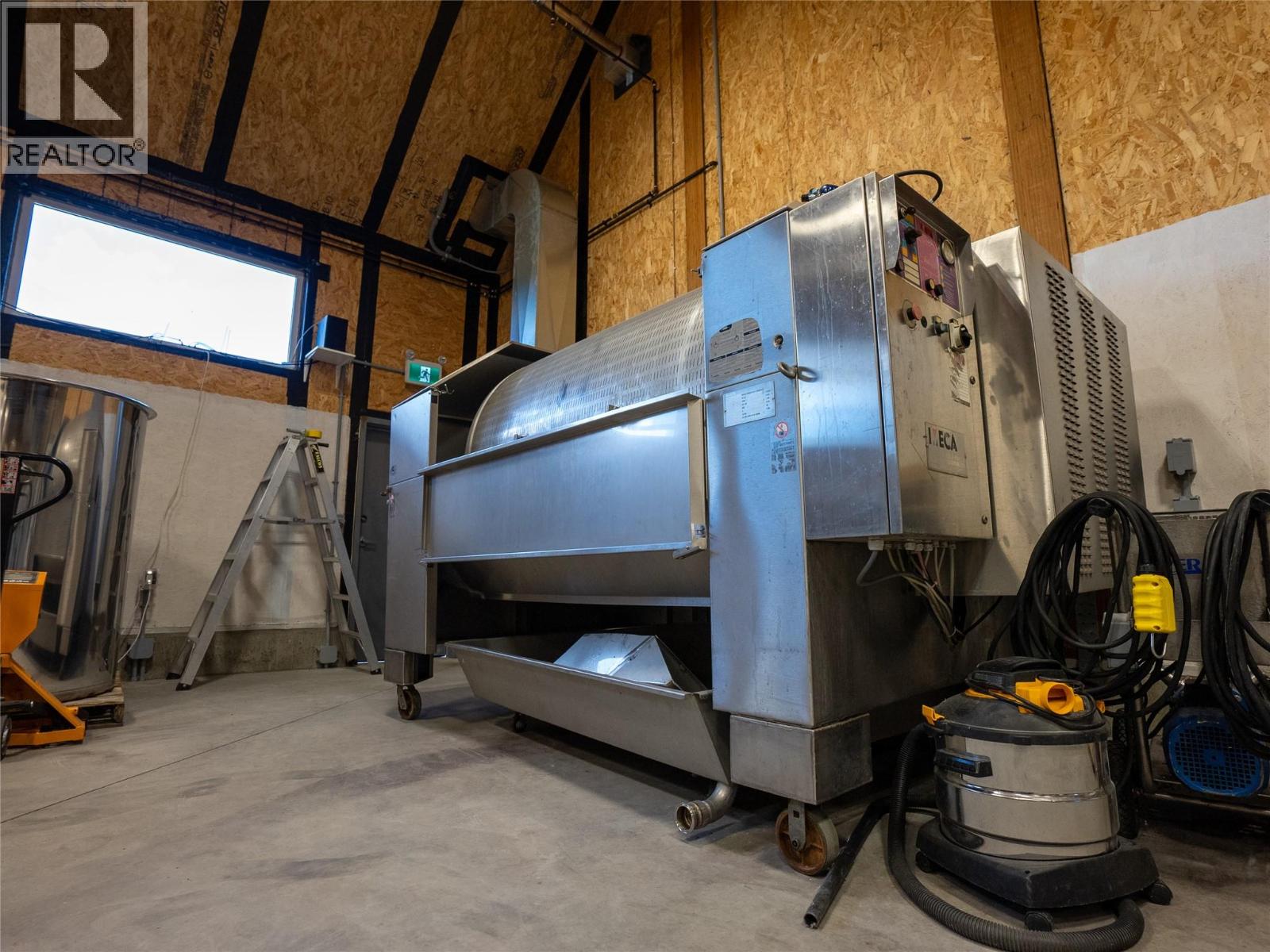 4112 McLean Creek Road Okanagan Falls Photo 14