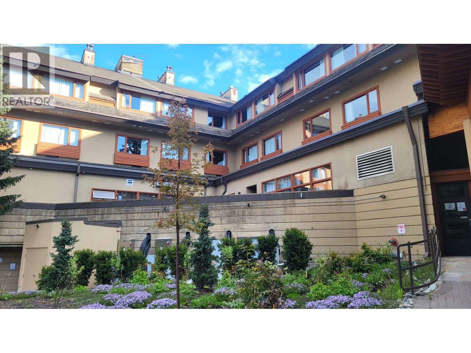 126 4220 Gateway Drive, Whistler, British Columbia  V8E 0Z7 - Photo 3 - R3106395