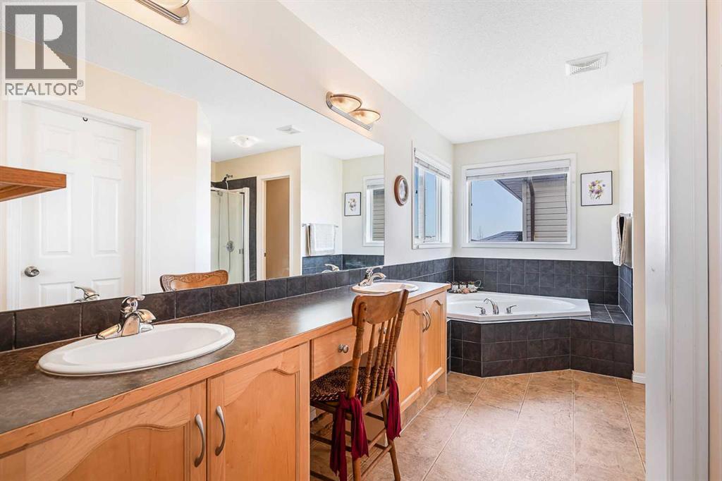 436 Cimarron Boulevard, Okotoks, Alberta  T1S 0J4 - Photo 18 - A2287310