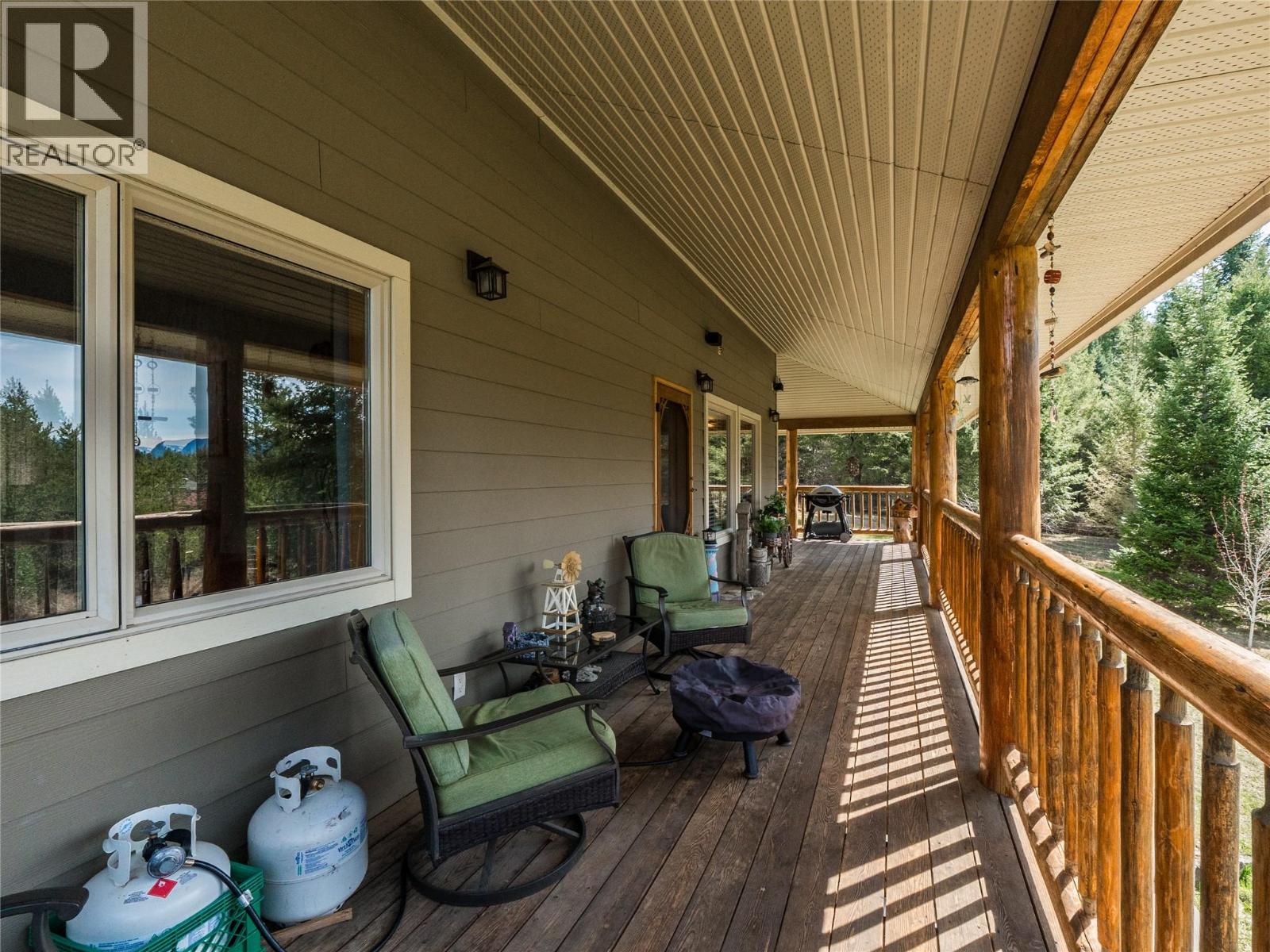 955 Cedar Brae Road, Castlegar, British Columbia  V1N 4R5 - Photo 10 - 10381543