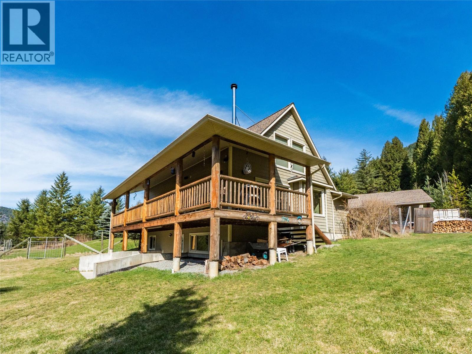 955 Cedar Brae Road, Castlegar, British Columbia  V1N 4R5 - Photo 4 - 10381543
