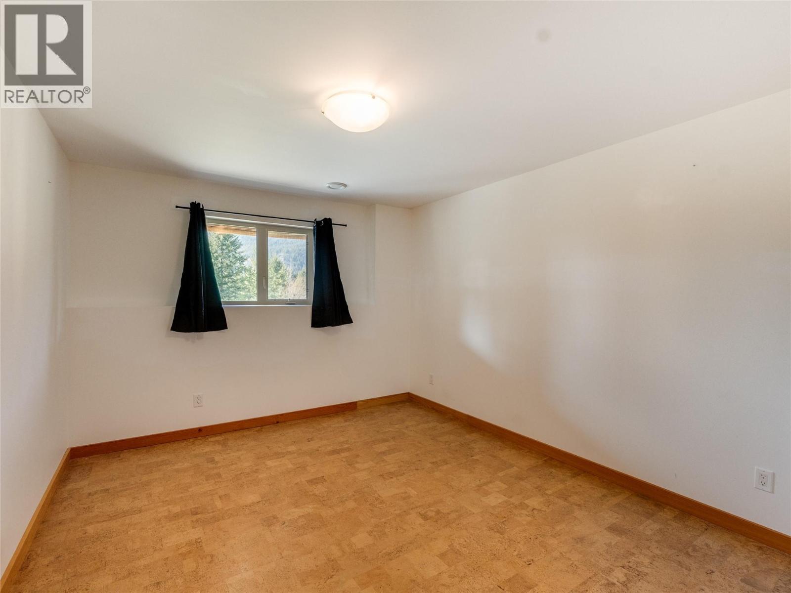 955 Cedar Brae Road, Castlegar, British Columbia  V1N 4R5 - Photo 54 - 10381543