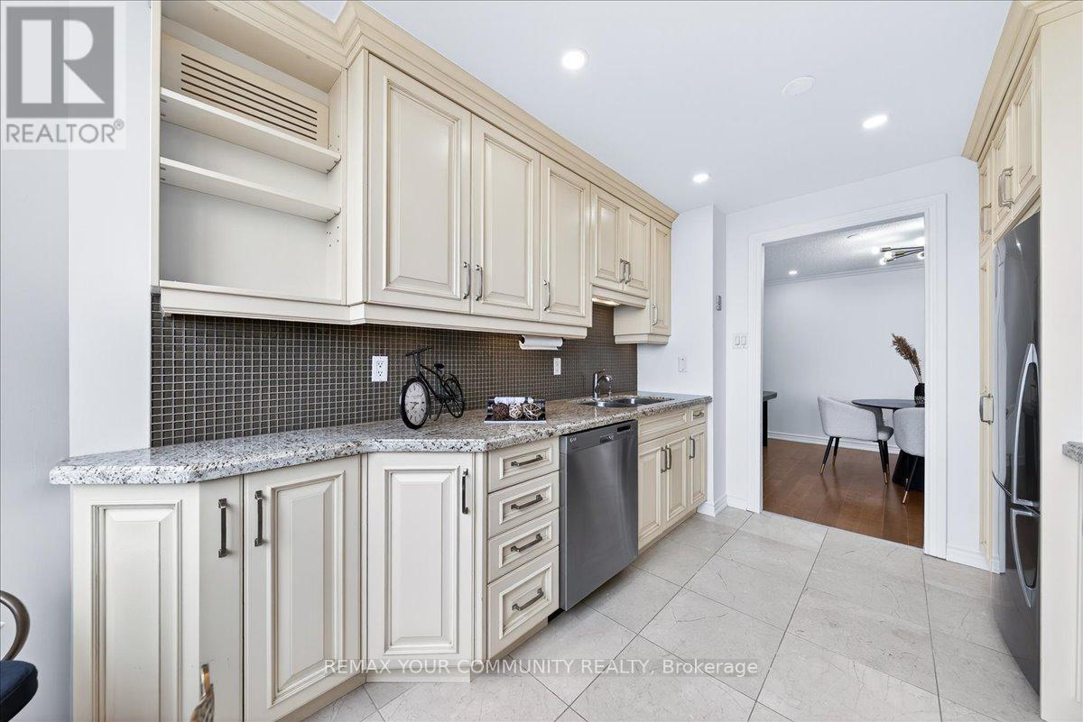 1501 - 8501 Bayview Avenue, Richmond Hill, Ontario  L4B 3J7 - Photo 17 - N12950806