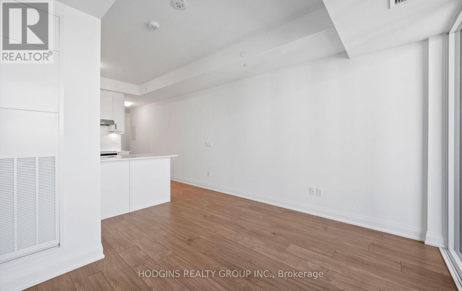 1714 - 1035 Southdown Road, Mississauga, Ontario  L5J 0A2 - Photo 9 - W12930952