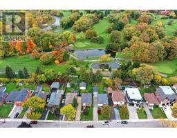 56 CYNTHIA ROAD, Toronto, Ontario