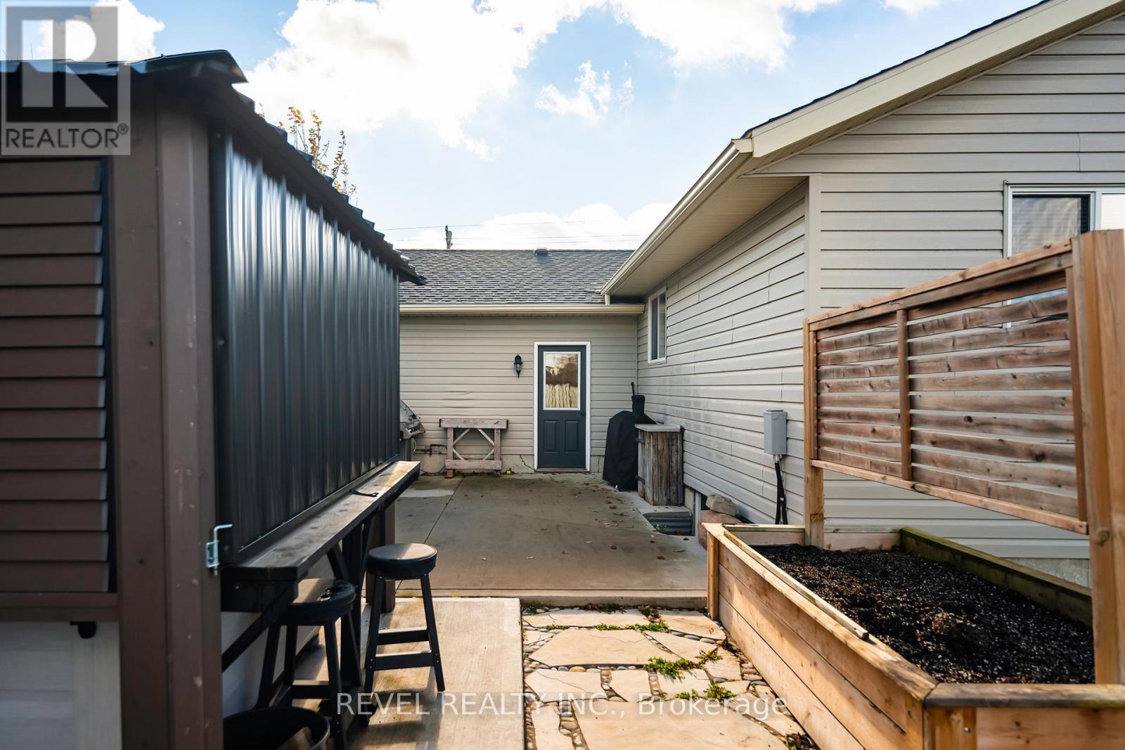 771 Princess Street, Wellington North, Ontario  N0G 2L3 - Photo 42 - X12951756