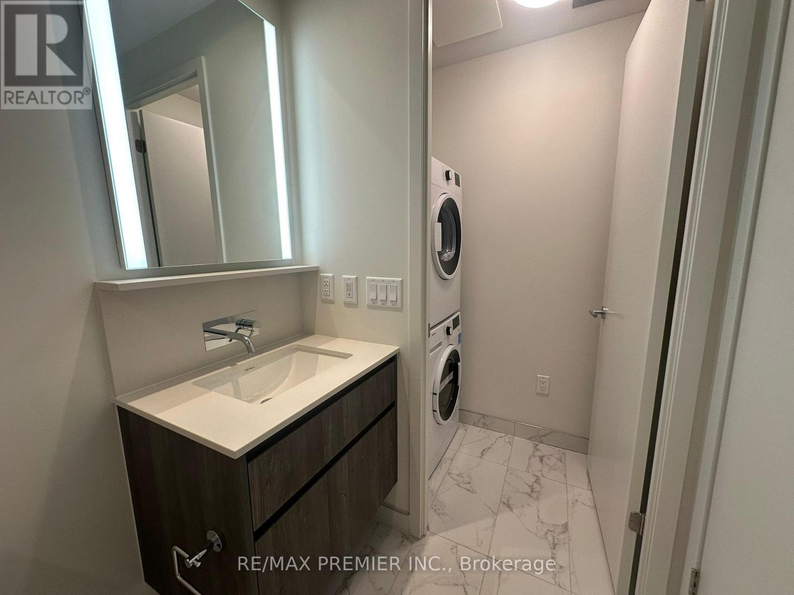 304 - 322 Dupont Street, Toronto, Ontario  M9R 1V9 - Photo 14 - C12951664