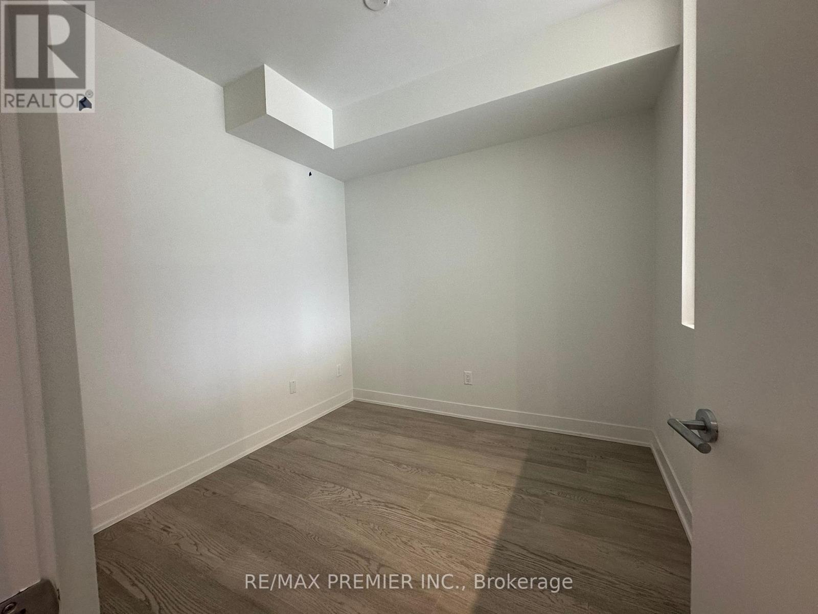 304 - 322 Dupont Street, Toronto, Ontario  M9R 1V9 - Photo 23 - C12951664