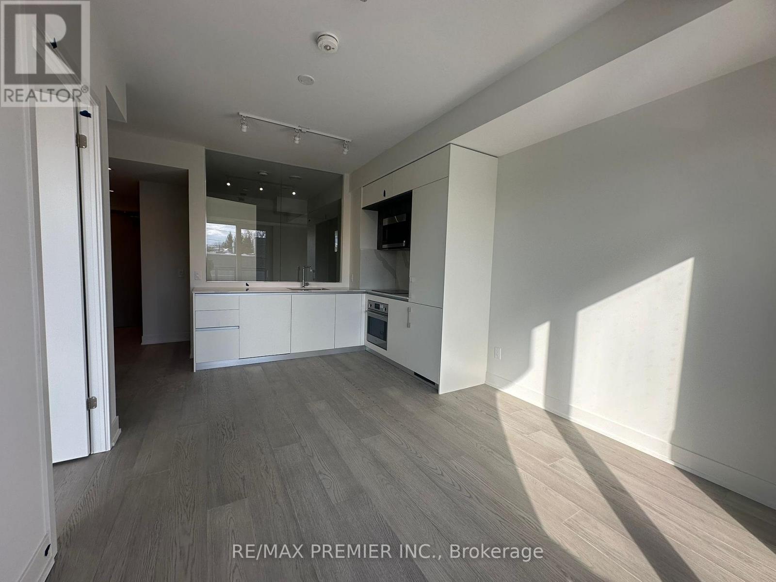 304 - 322 Dupont Street, Toronto, Ontario  M9R 1V9 - Photo 6 - C12951664