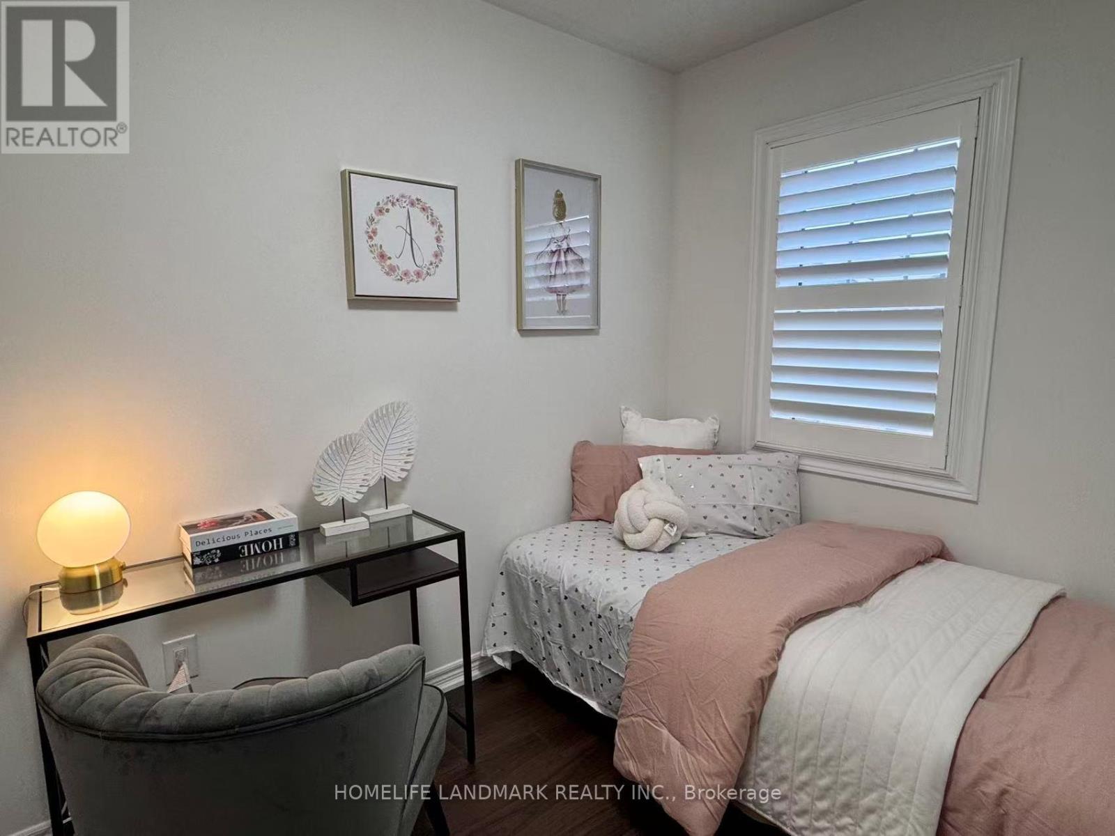 97 Cornwall Drive, Markham, Ontario  L6B 0Y8 - Photo 7 - N12951084