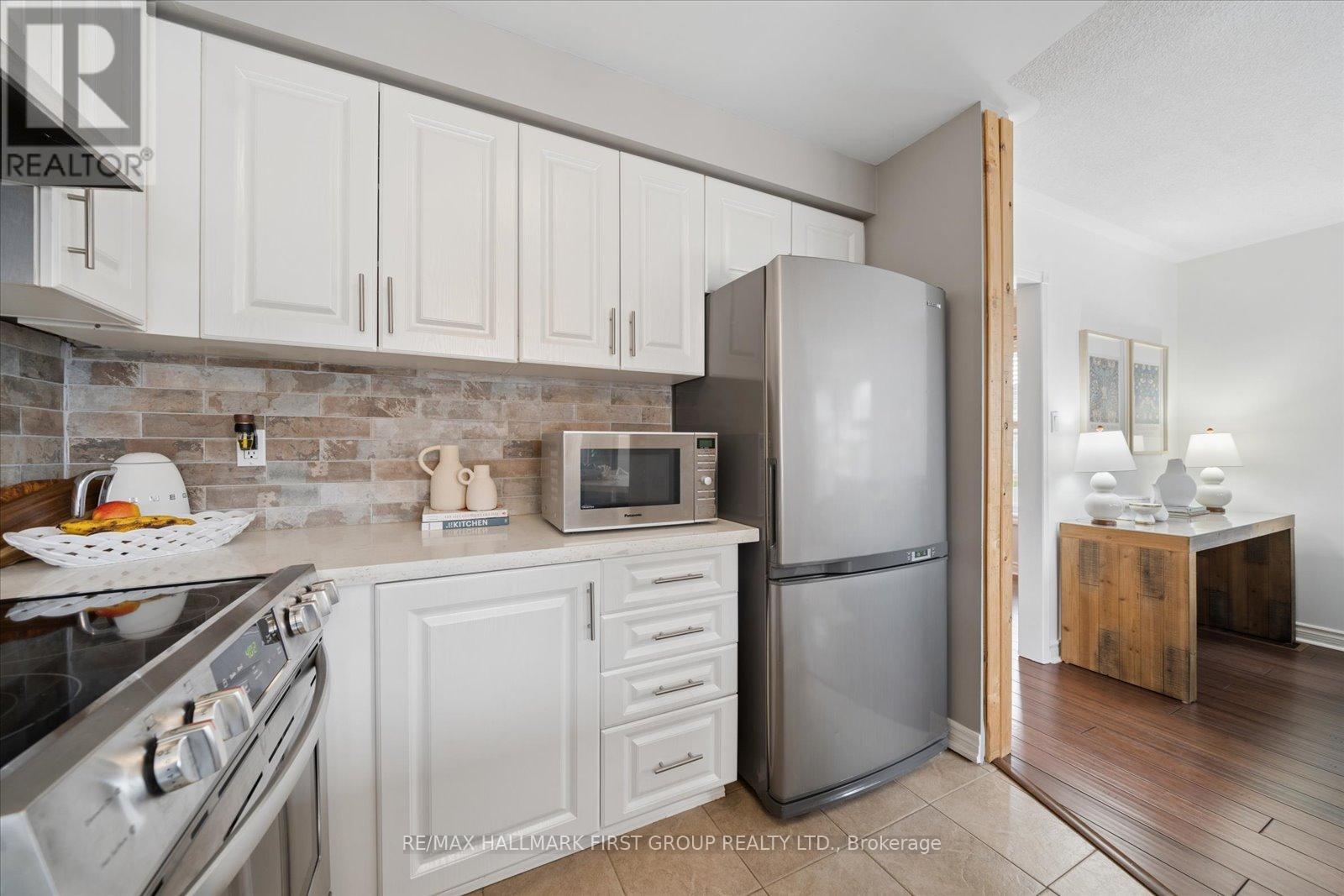 105 Zachary Place, Whitby, Ontario  L1M 1E2 - Photo 17 - E12951938