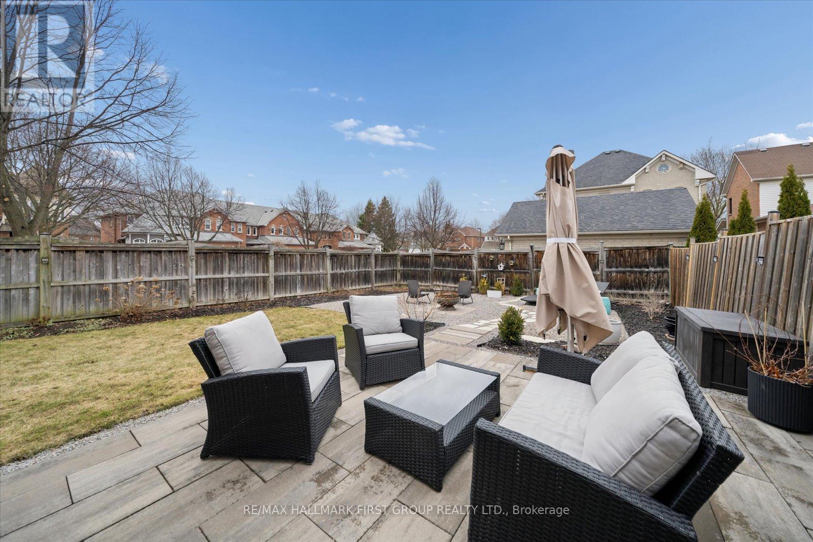 105 Zachary Place, Whitby, Ontario  L1M 1E2 - Photo 27 - E12951938