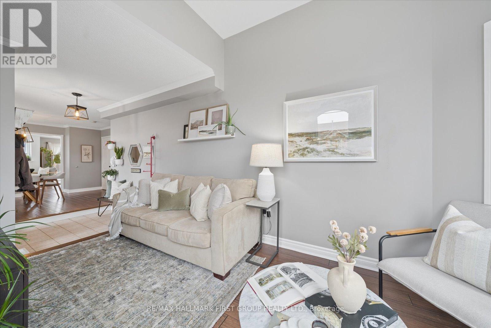 105 Zachary Place, Whitby, Ontario  L1M 1E2 - Photo 6 - E12951938