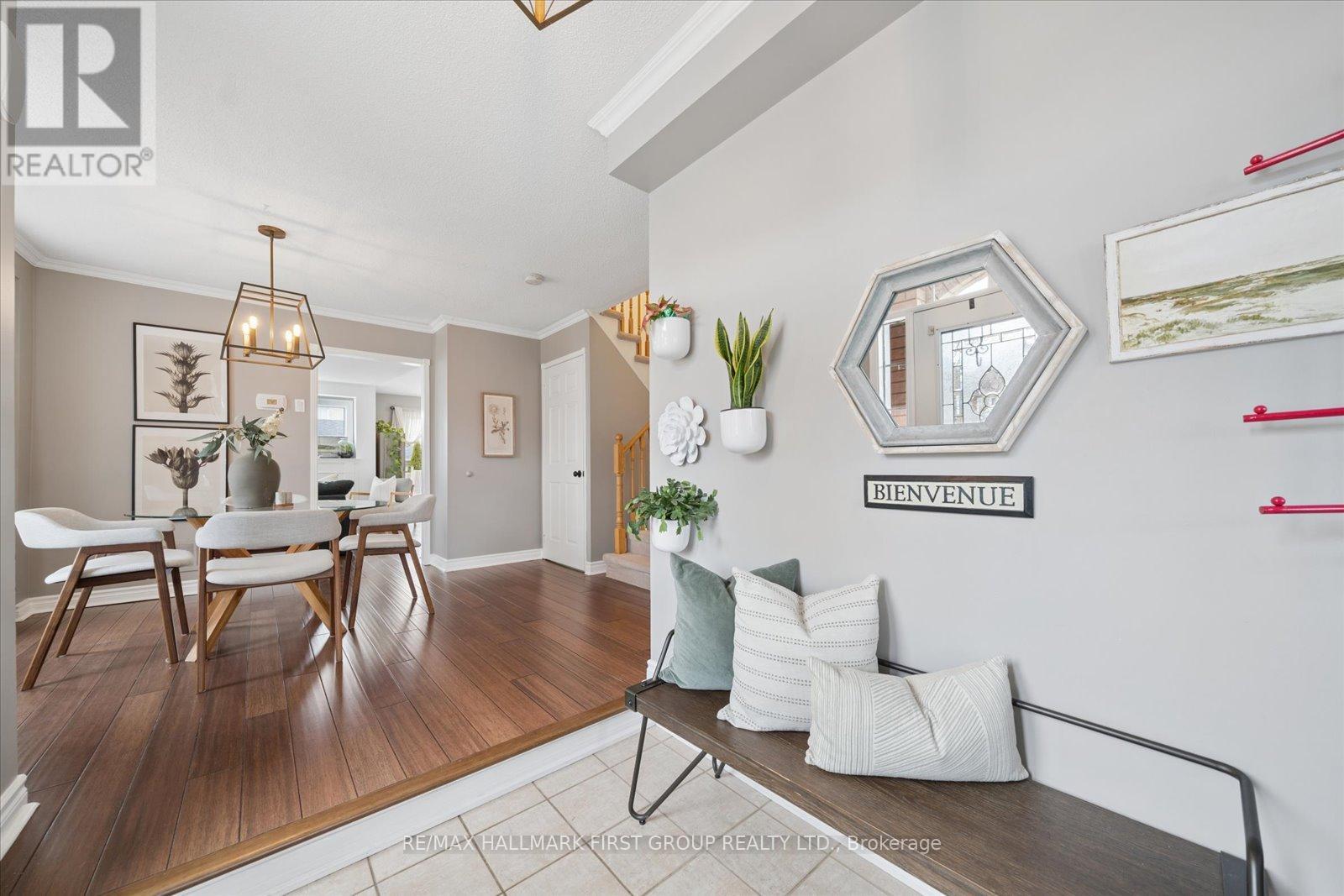 105 Zachary Place, Whitby, Ontario  L1M 1E2 - Photo 7 - E12951938