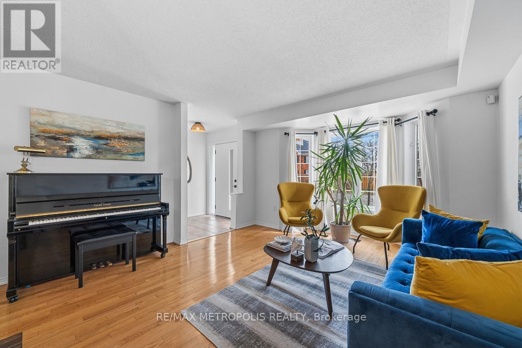 886 Audley Road S, Ajax, Ontario L1Z 1M4 - Photo 4 - E12952000