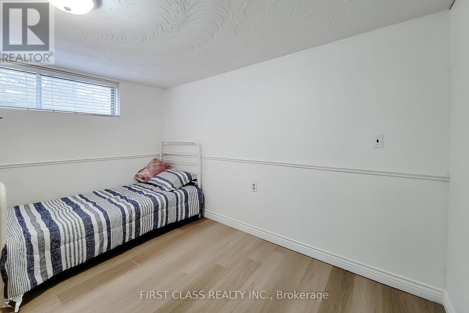 88 Radford Street, Hamilton, Ontario  L8S 3E6 - Photo 36 - X12946392