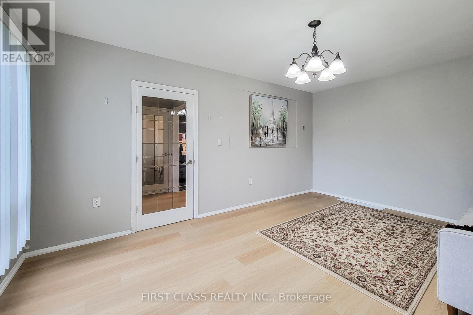 88 Radford Street, Hamilton, Ontario  L8S 3E6 - Photo 6 - X12946392