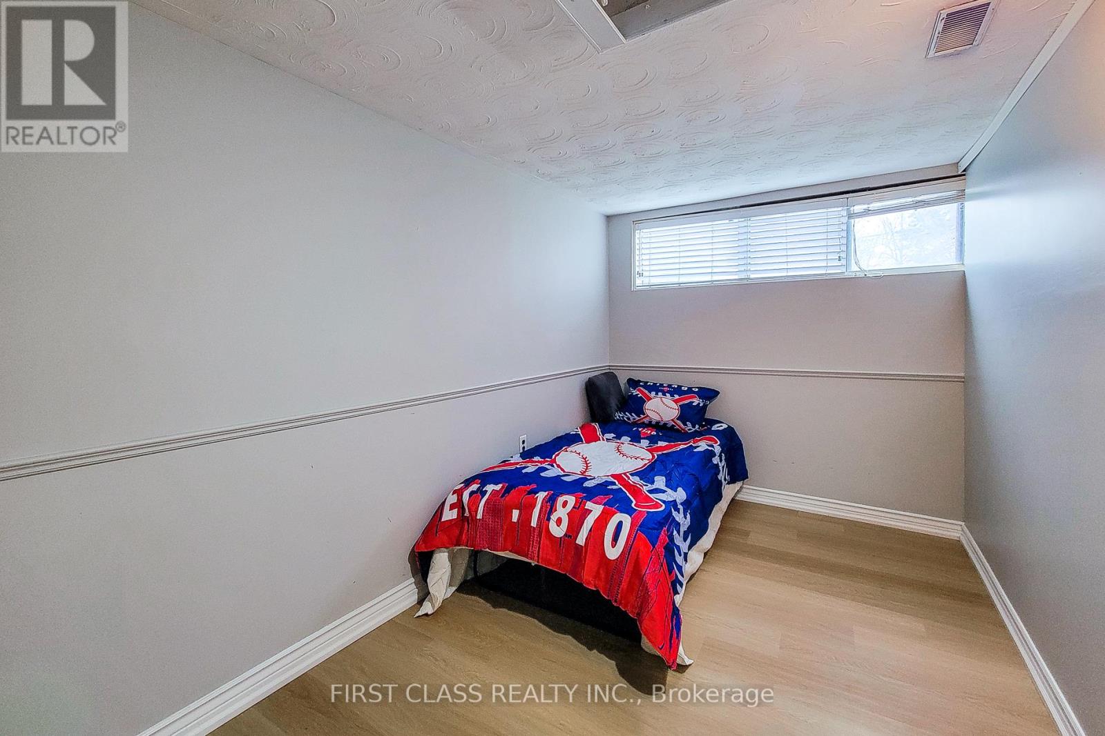 88 Radford Street, Hamilton, Ontario  L8S 3E6 - Photo 32 - X12946392