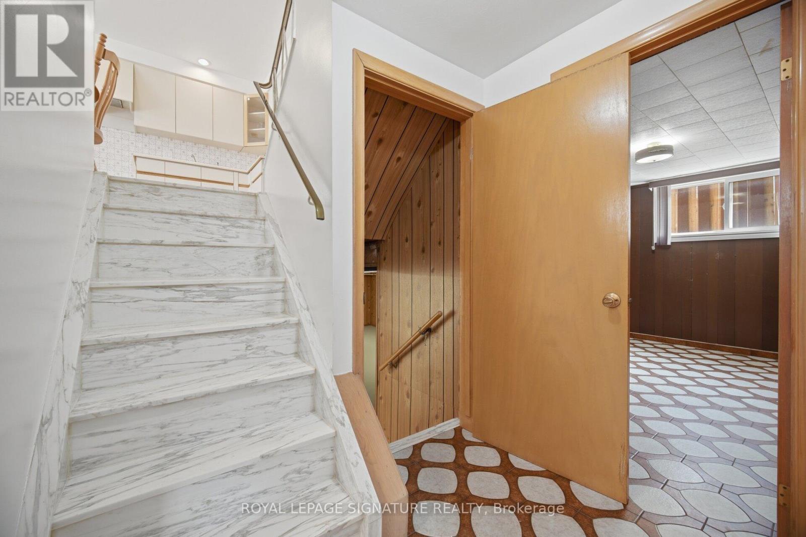 39 Darlington Drive, Hamilton, Ontario  L9C 2L8 - Photo 27 - X12950436