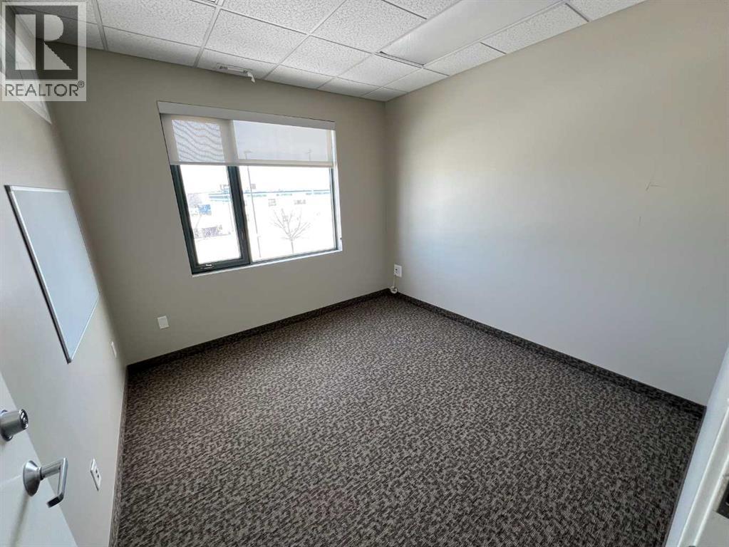 207, 10605 West Side Drive, Grande Prairie, Alberta  T8V 8E6 - Photo 12 - A2208809