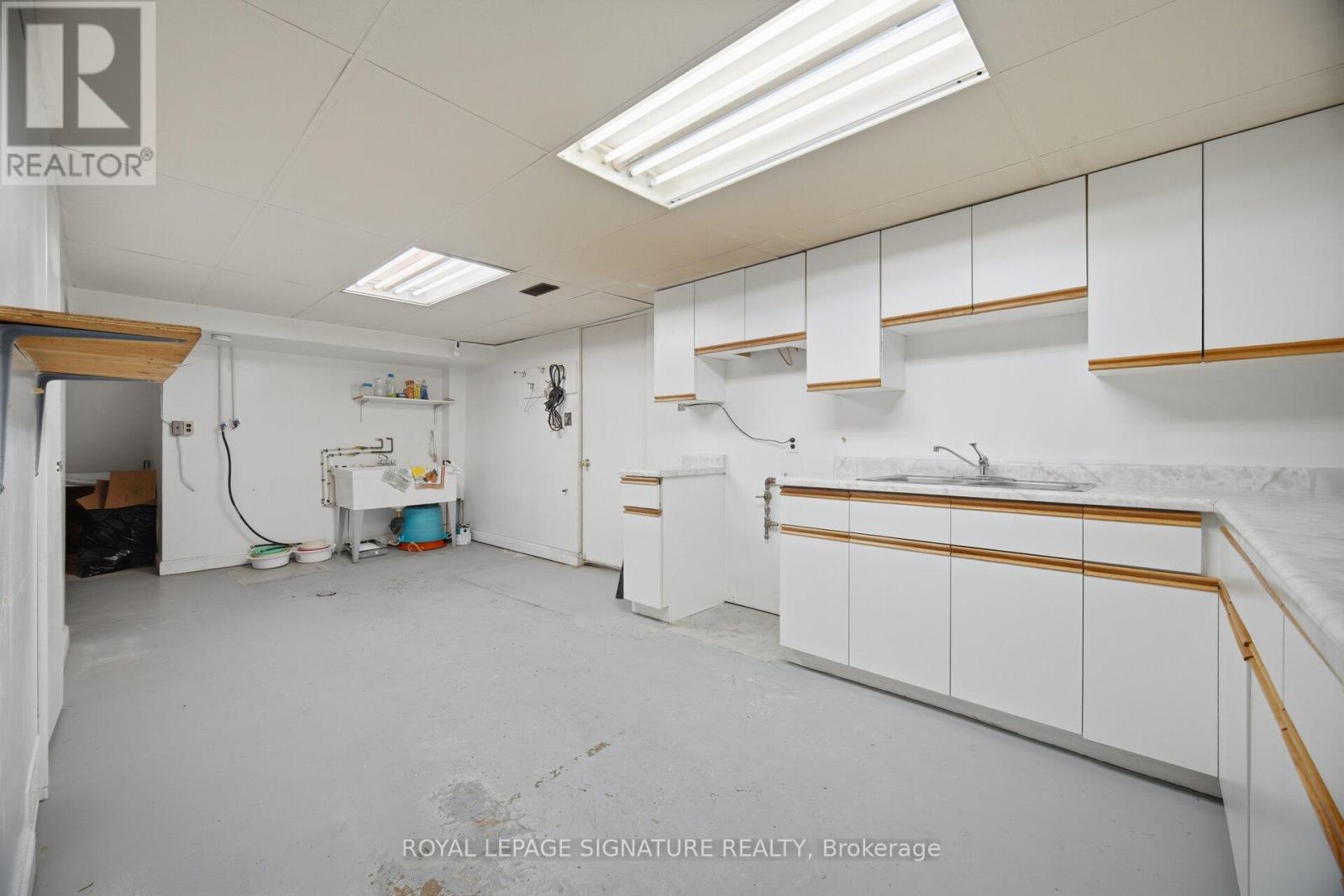 39 Darlington Drive, Hamilton, Ontario  L9C 2L8 - Photo 35 - X12950436